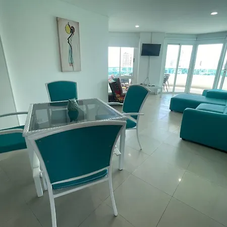 Alquiler De Zona Turistica Barrio El Laguito Apartamento Cartagena