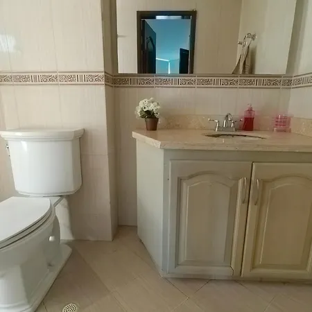 Apartamento Alquiler De Zona Turistica Barrio El Laguito *