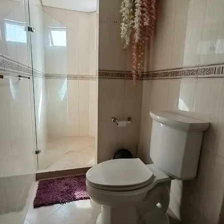 Alquiler De Zona Turistica Barrio El Laguito Apartamento *